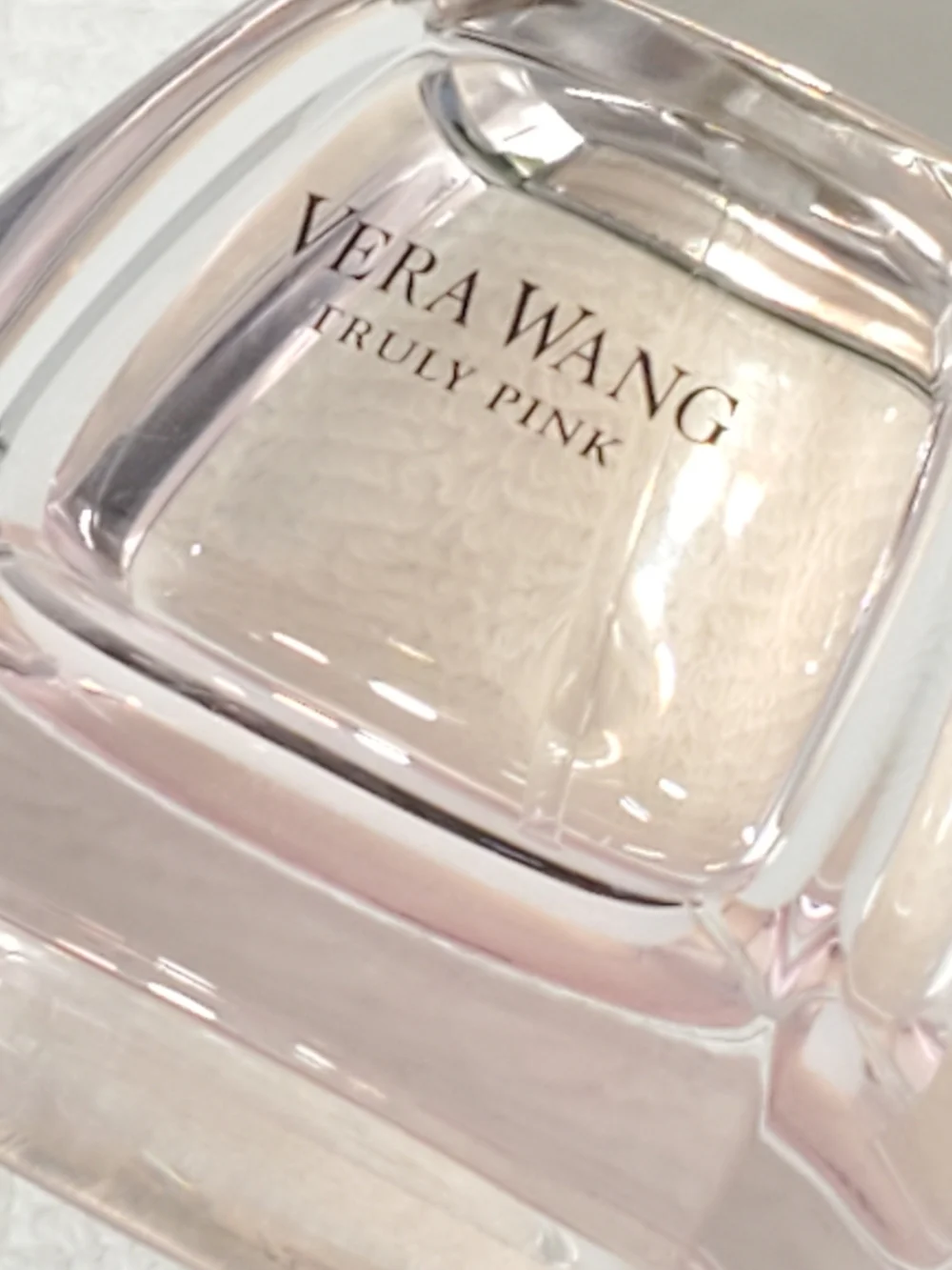 Vera Wang Truly Pink Eau De Parfum Spray 1.7 oz / 50ml for Women Vintage - Picture 9 of 9